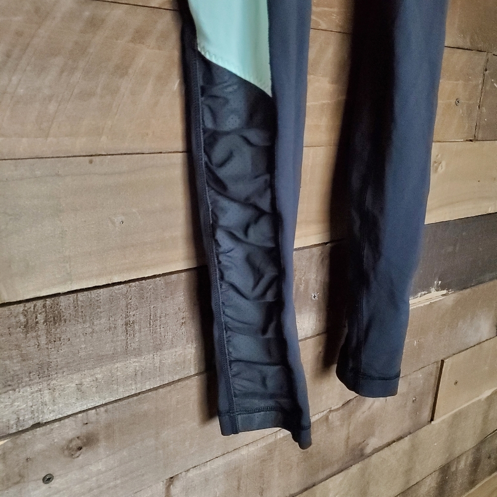 Lululemon Run: Get Up And Glow Tights - image 5